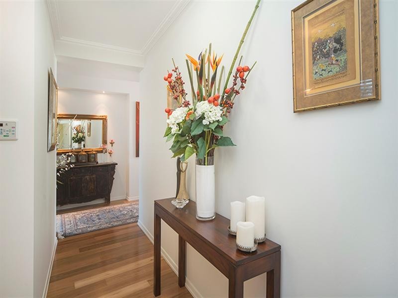 72/326 Marine Parade, Labrador QLD 4215