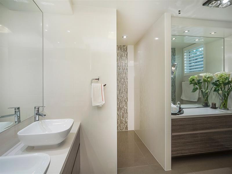 72/326 Marine Parade, Labrador QLD 4215