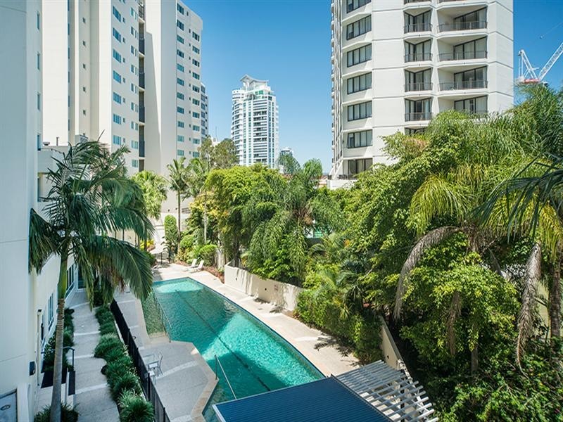 72/326 Marine Parade, Labrador QLD 4215