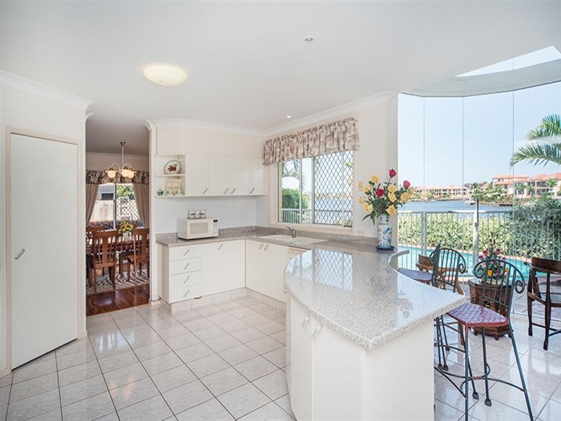56 Montevideo Drive, Clear Island Waters QLD 4226
