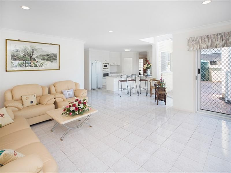 56 Montevideo Drive, Clear Island Waters QLD 4226