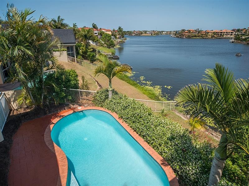 56 Montevideo Drive, Clear Island Waters QLD 4226