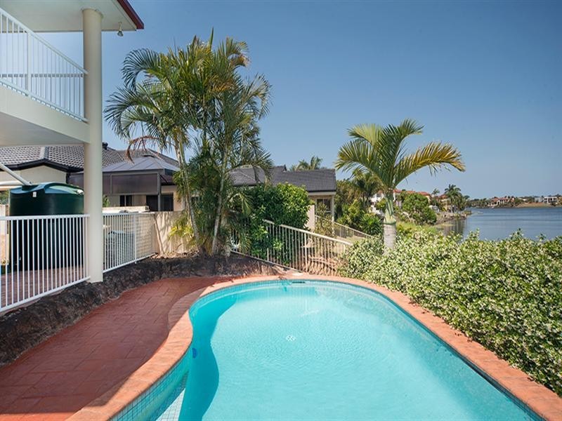 56 Montevideo Drive, Clear Island Waters QLD 4226