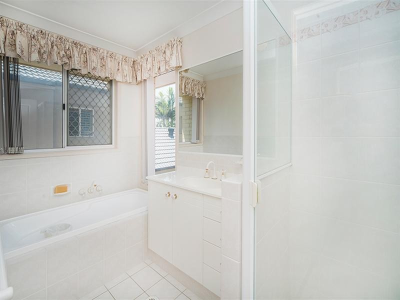 56 Montevideo Drive, Clear Island Waters QLD 4226