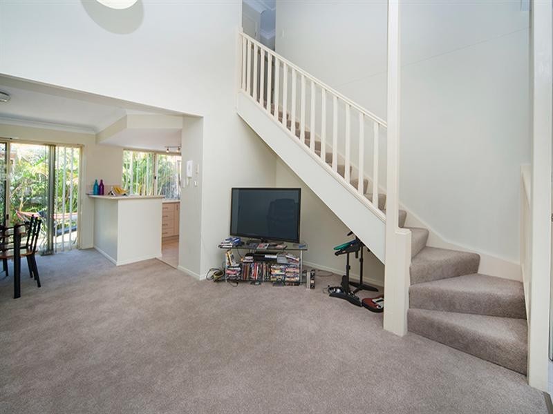 3/8 Doyalson Place, Helensvale QLD 4212