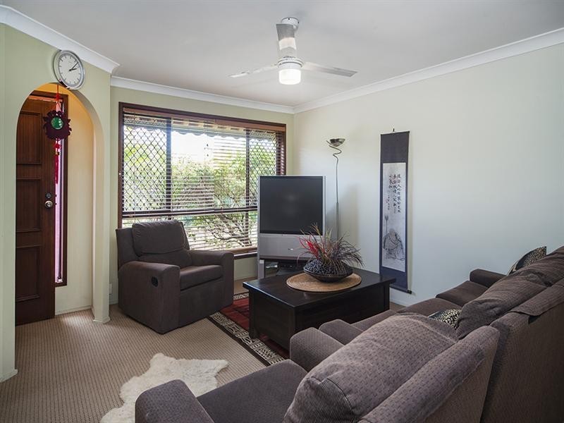 10 Gatton Court, Helensvale QLD 4212