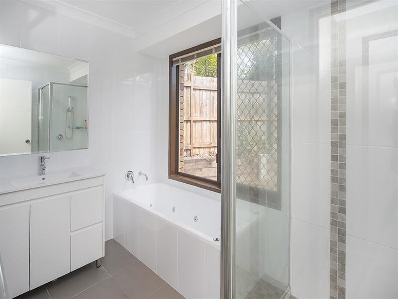 10 Gatton Court, Helensvale QLD 4212