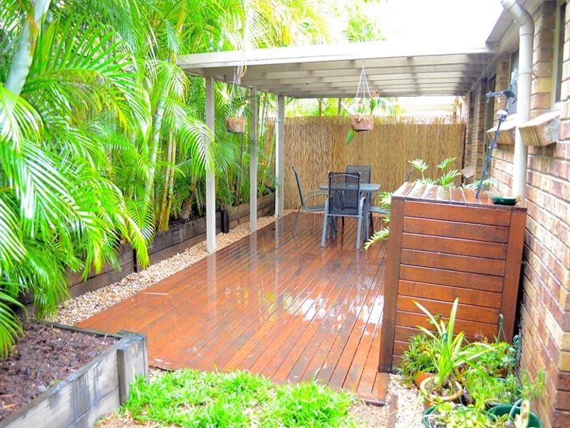 2/20 Illusion Court, Oxenford QLD 4210