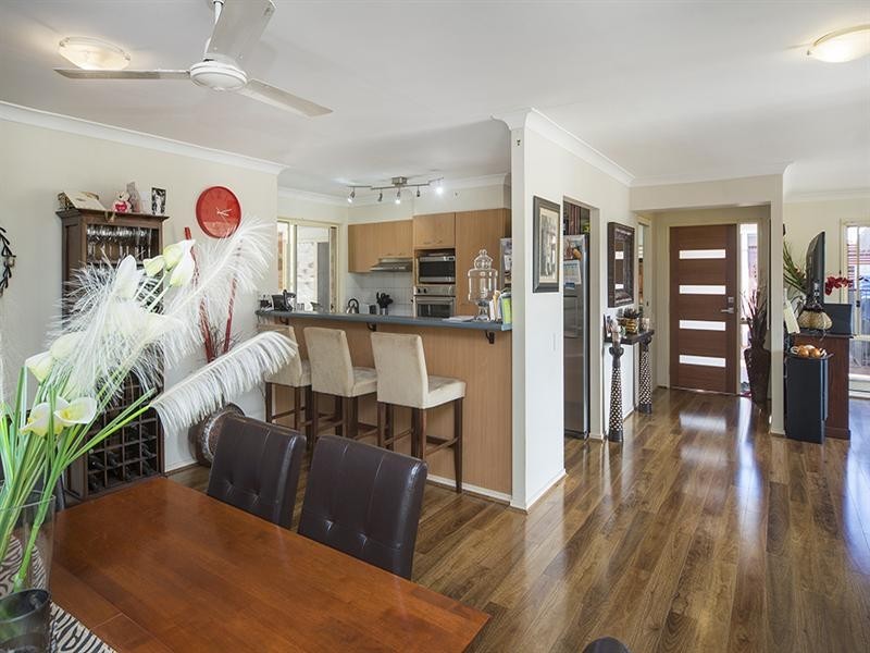 9 Waigeo Street, Pacific Pines QLD 4211