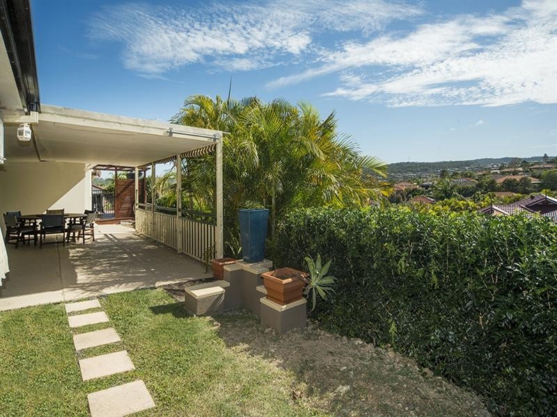 9 Waigeo Street, Pacific Pines QLD 4211