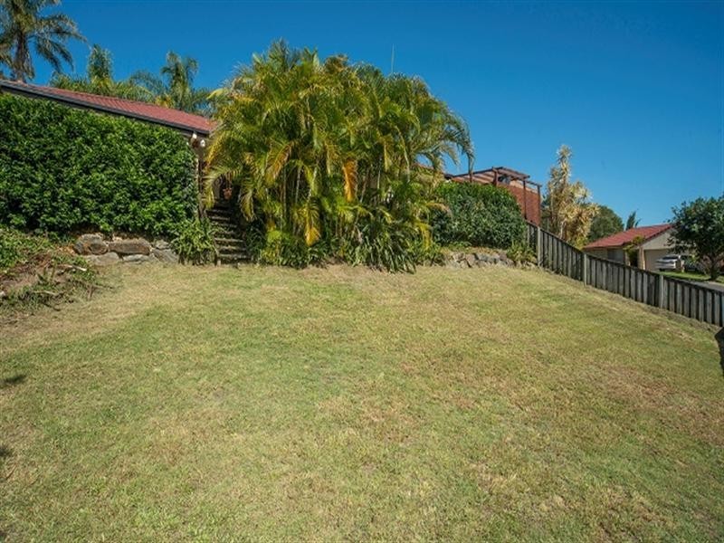 9 Waigeo Street, Pacific Pines QLD 4211