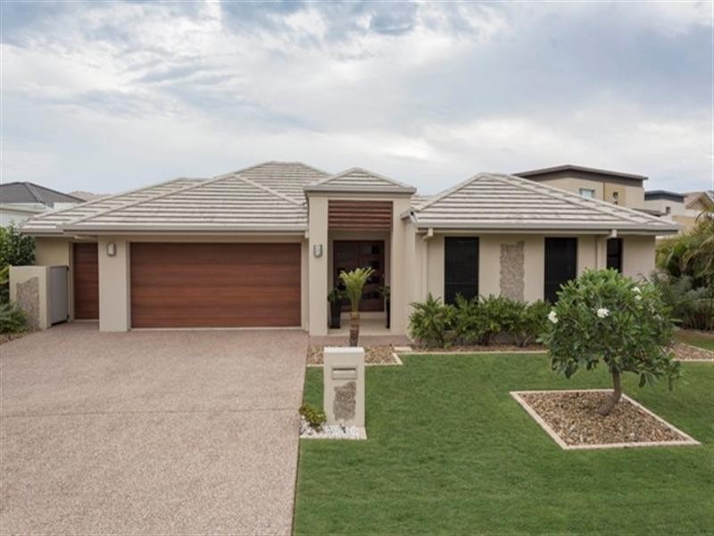 2857 Virginia Drive, Hope Island QLD 4212