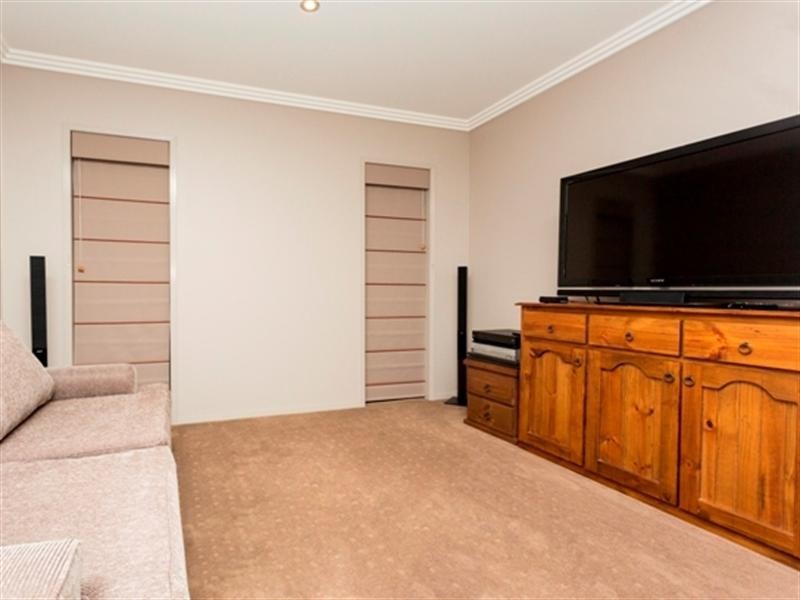 2857 Virginia Drive, Hope Island QLD 4212