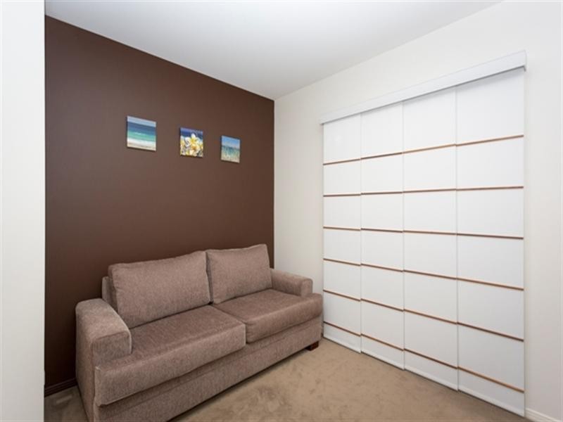 2857 Virginia Drive, Hope Island QLD 4212
