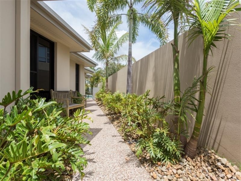 2857 Virginia Drive, Hope Island QLD 4212