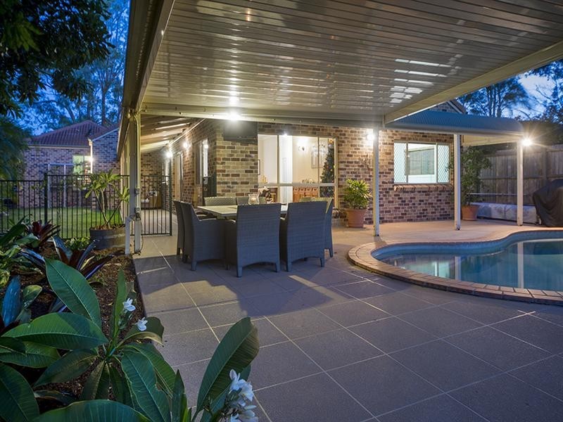 38 Stretton Drive, Helensvale QLD 4212