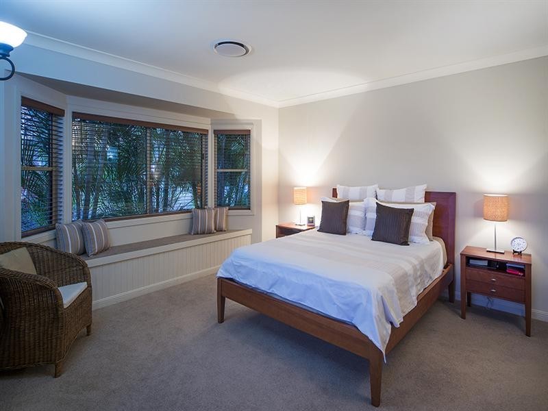 38 Stretton Drive, Helensvale QLD 4212