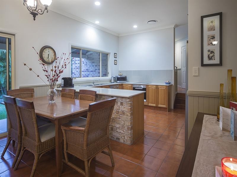 38 Stretton Drive, Helensvale QLD 4212