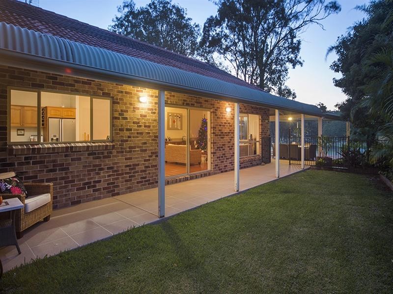 38 Stretton Drive, Helensvale QLD 4212