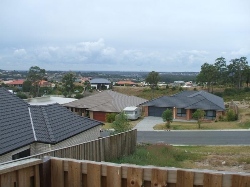 Pacific Pines QLD 4211