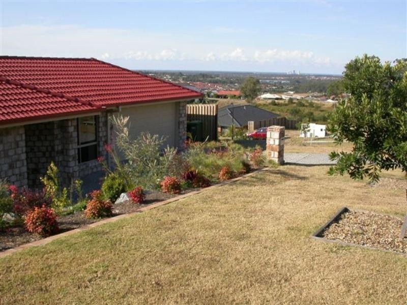 Pacific Pines QLD 4211