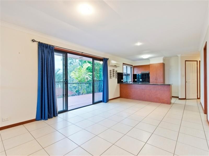 42 Palmerston Drive, Oxenford QLD 4210