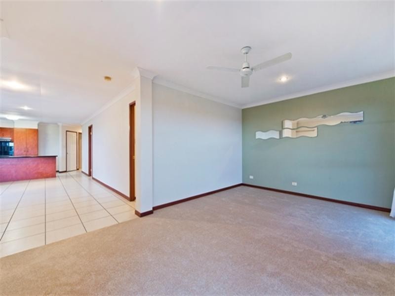 42 Palmerston Drive, Oxenford QLD 4210