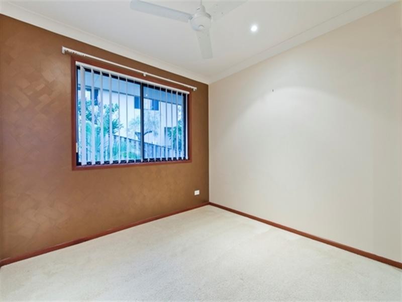 42 Palmerston Drive, Oxenford QLD 4210