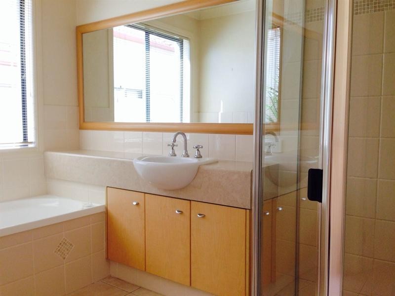 4/6 Monterey Keys Drive, Helensvale QLD 4212