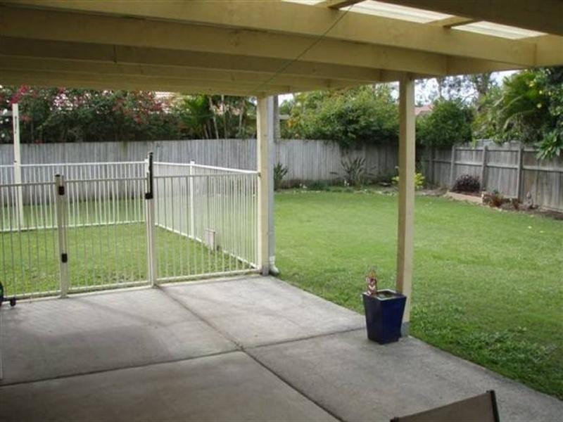 13 Rosswood Court, Helensvale QLD 4212