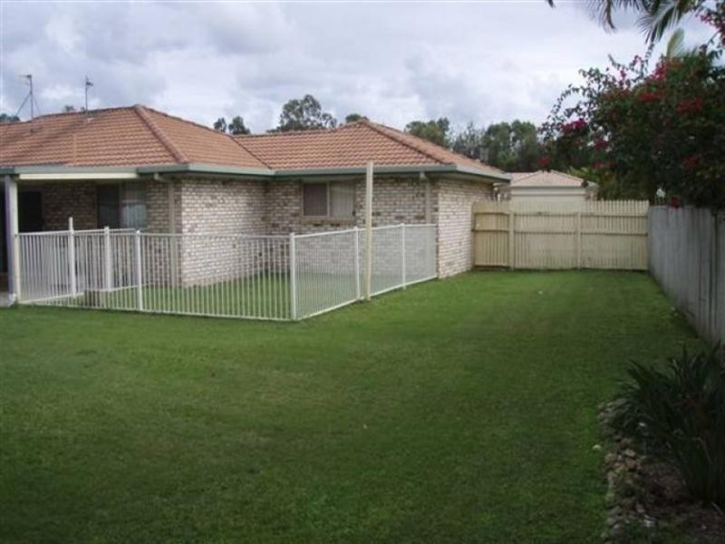 13 Rosswood Court, Helensvale QLD 4212