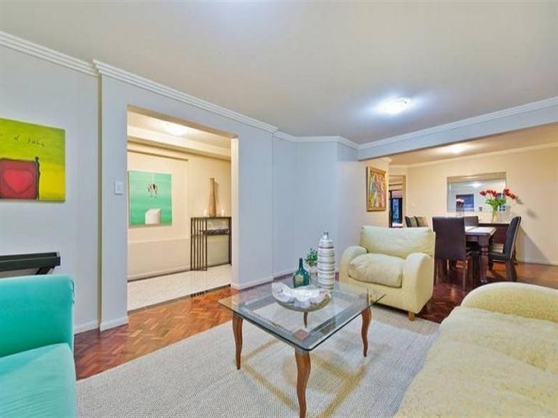 46 Gippsland Drive, Helensvale QLD 4212