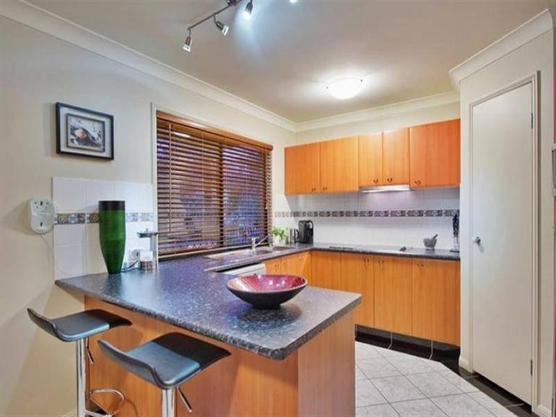 46 Gippsland Drive, Helensvale QLD 4212