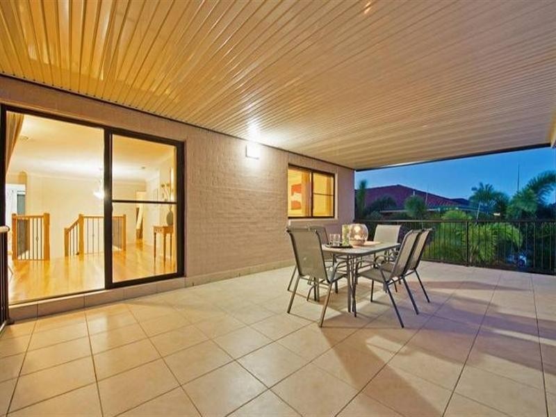 46 Gippsland Drive, Helensvale QLD 4212