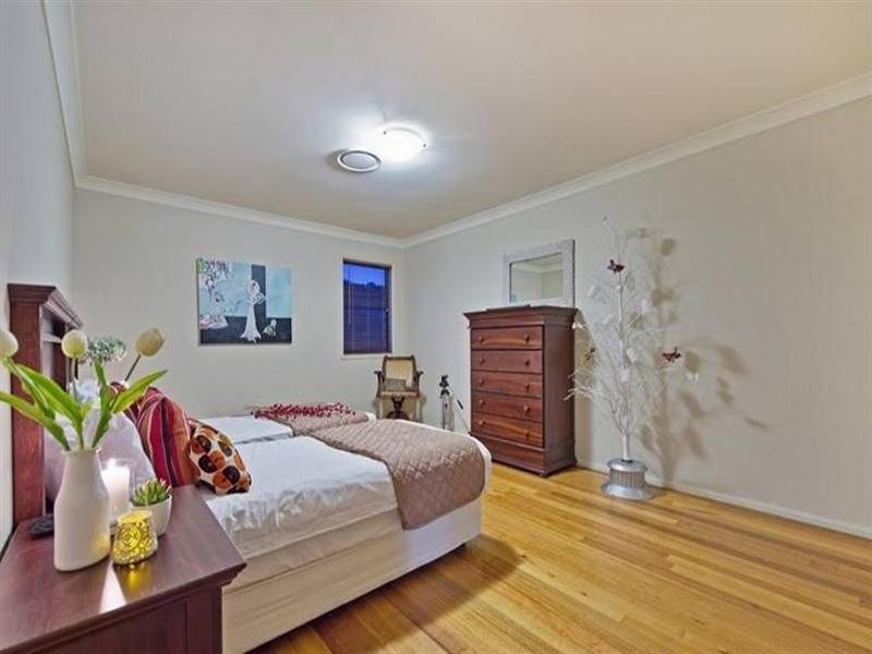 46 Gippsland Drive, Helensvale QLD 4212