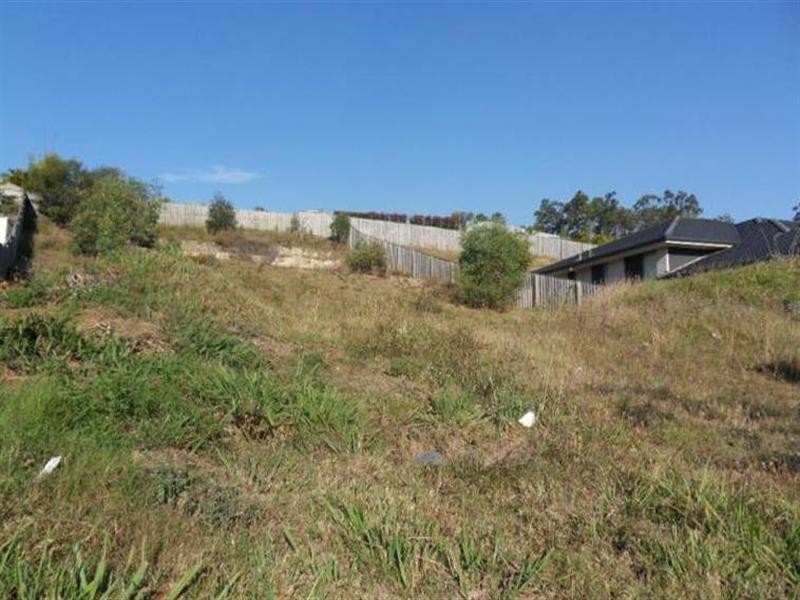 66 Hawkesbury Avenue, Pacific Pines QLD 4211