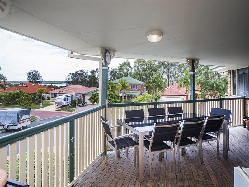 1 Yungaburra Place, Helensvale QLD 4212