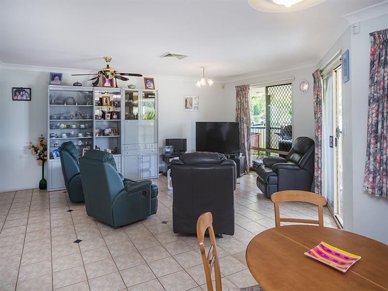 1 Yungaburra Place, Helensvale QLD 4212