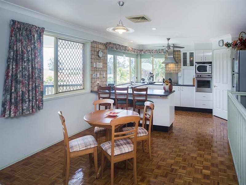 1 Yungaburra Place, Helensvale QLD 4212