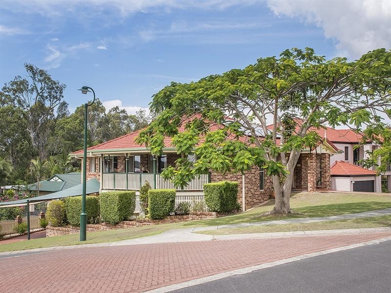 1 Yungaburra Place, Helensvale QLD 4212