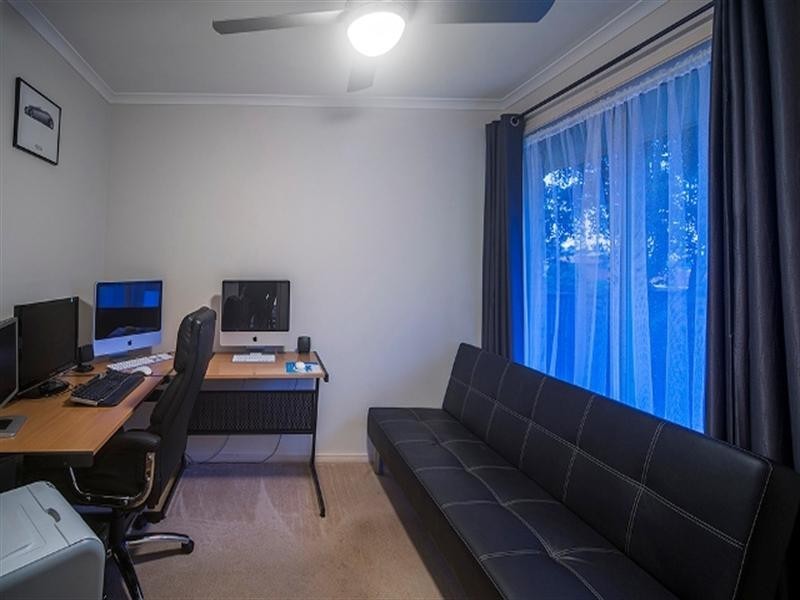 12 Moorea Court, Pacific Pines QLD 4211