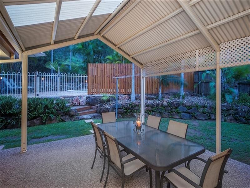 12 Moorea Court, Pacific Pines QLD 4211