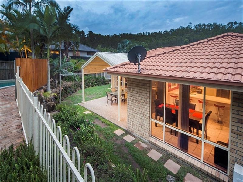 12 Moorea Court, Pacific Pines QLD 4211