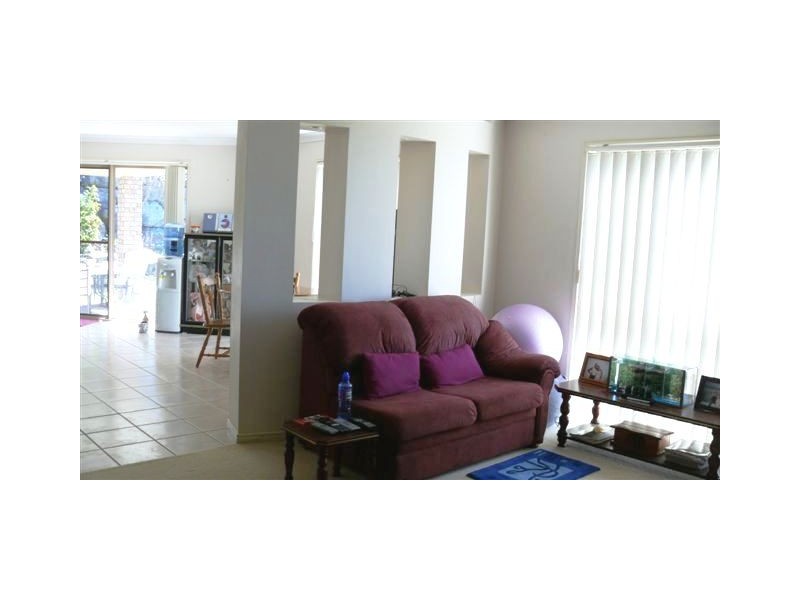 3 Yaldara Street, Pacific Pines QLD 4211