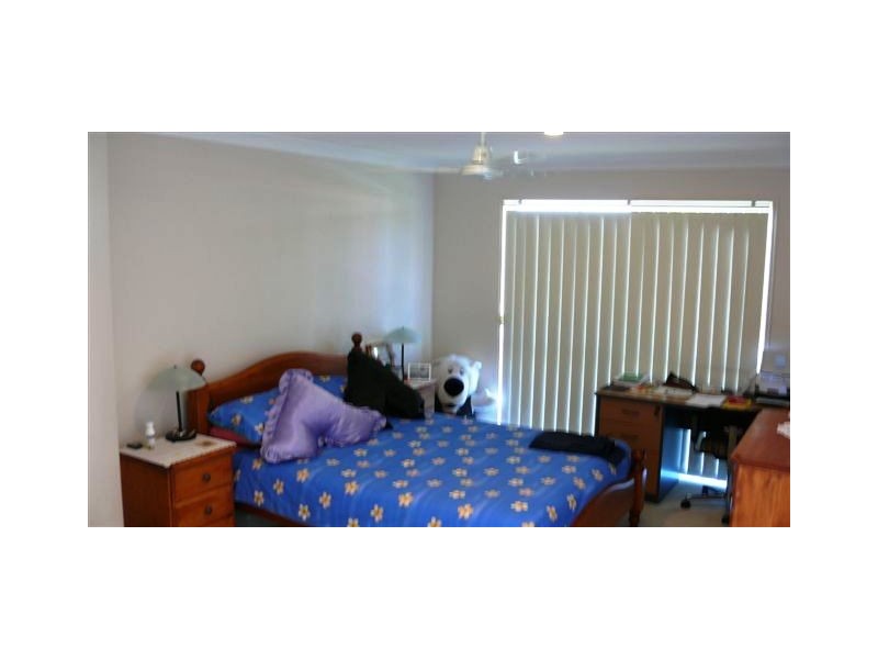 3 Yaldara Street, Pacific Pines QLD 4211