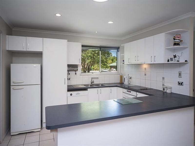 6 Wandilla Drive, Helensvale QLD 4212