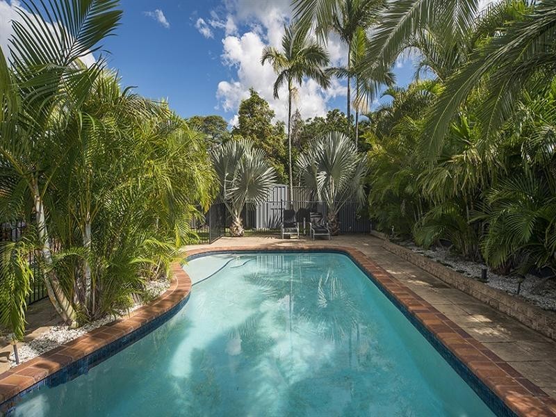 6 Wandilla Drive, Helensvale QLD 4212