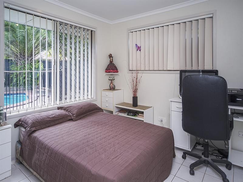 6 Wandilla Drive, Helensvale QLD 4212