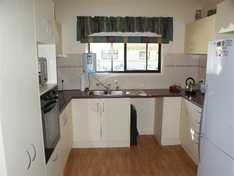 202/66-86 Siganto Drive, Helensvale QLD 4212