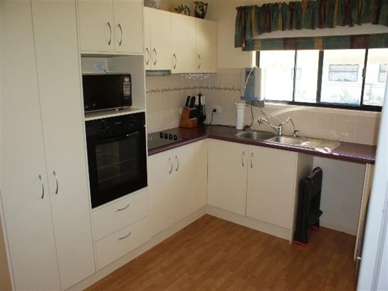 202/66-86 Siganto Drive, Helensvale QLD 4212